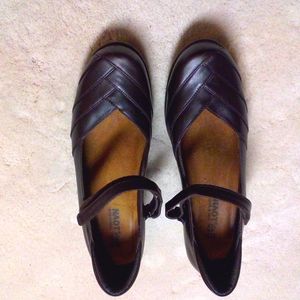 Naot Chocolate Brown Pumps